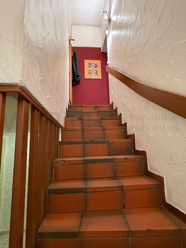 Treppe vom UG ins Büro