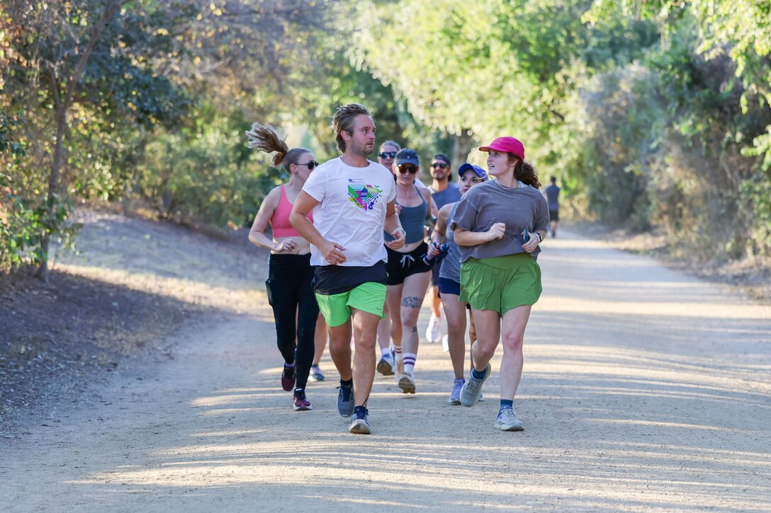 Beginner runners in a park