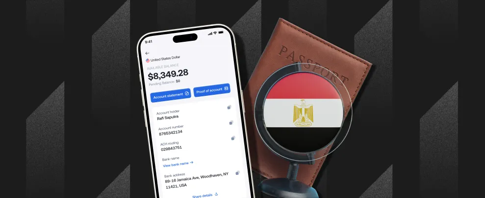 غلاف مقال عن كيفية فتح حساب بنكي في مصر للأجانب والزائرين