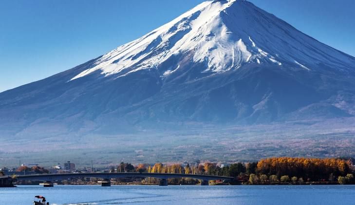 Picture of Mountain Fuji in Japan