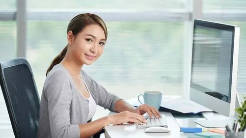 Outsourcing vs. In-House Bookkeeping: A Guide for Toronto Businesses