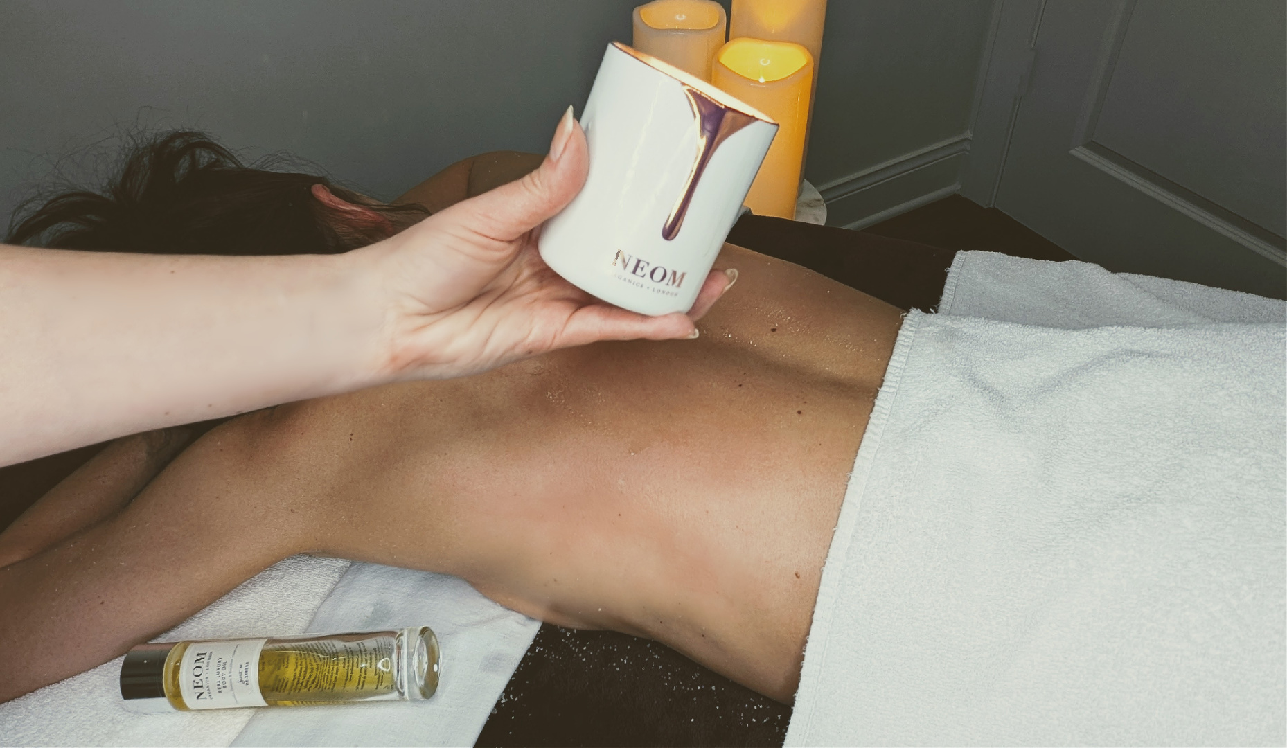 Neom Perfect Night's Skin Treatment Candle 	