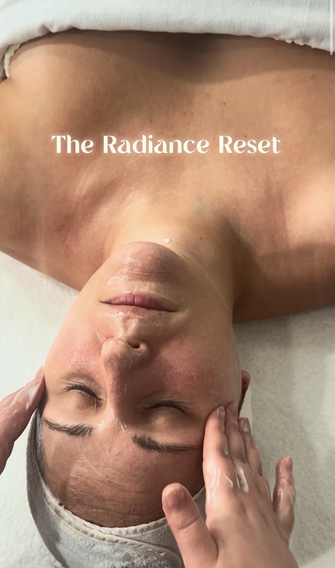 Your Skin’s Fall RESET Button 🍂
Summer buildup? Dullness? Uneven texture?
It’s time to reset. 🤎 THE RADIANCE RESET | 75 MIN
Gentle microdermabrasion + Eminence Arctic Berry Enzyme & Professional Peel work together to: ✨ Remove accumulated summer buildup
✨ Smooth the appearance of texture
✨ Brighten dull-looking skin
✨ Support healthy-looking renewal
✨ Replenish hydration The result? Soft, smooth, polished & radiant-looking skin. ILLUMINATING PEPTIDE PEEL | 60 MIN
A more streamlined, customized peel designed to boost your skin’s natural luminosity and renew the look of your complexion — all in 60 minutes. LOVE THE GLOW? MAKE IT A RITUAL.
4 treatments | Just $99 each
Consistent care. Radiant skin. All season long. Ready for a fresh start ? Call to schedule today: 773-517-3512 #organicskincare #microderm #skinpeel #fallreset #facial
1hStop in and discover your new favorite self-care ritual. #musee #bath #selfcare #ritual #newproduct