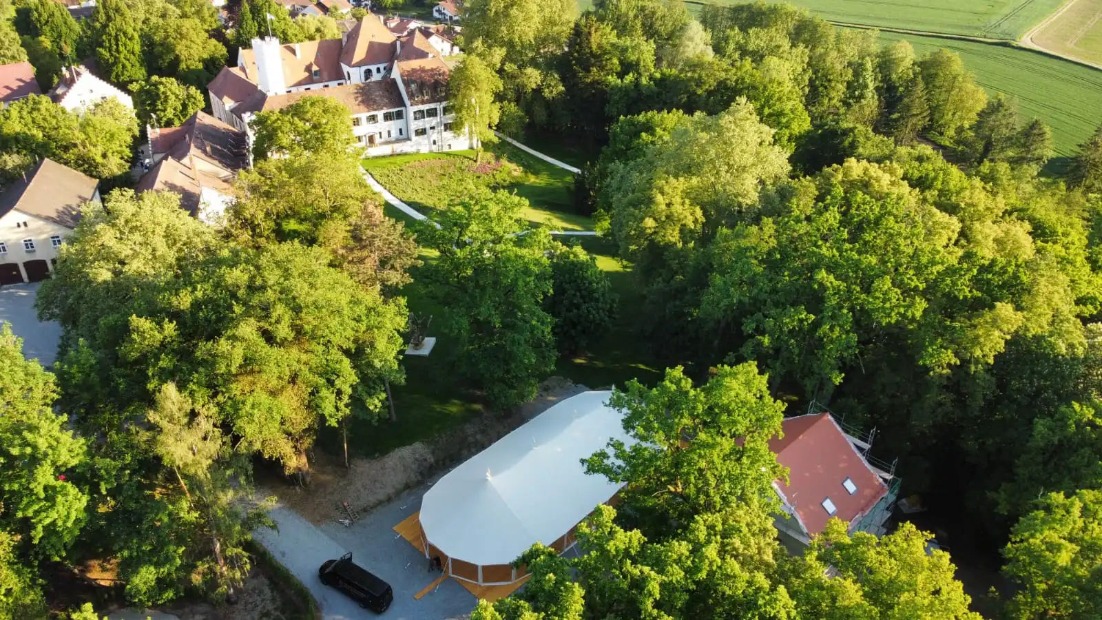 Hochzeit Holzboden Stretchzelt
