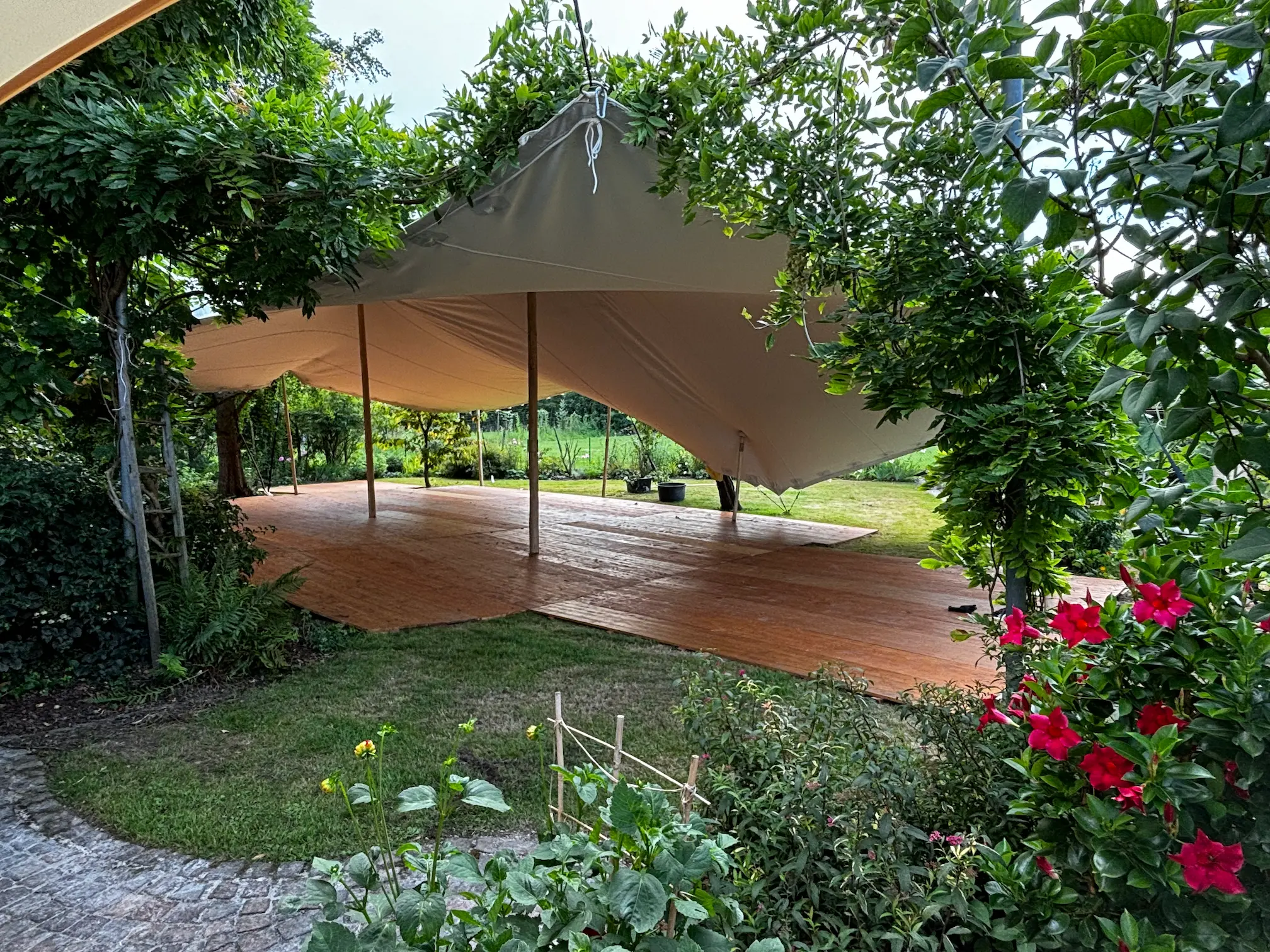 Good vibes auf der perfekten Party