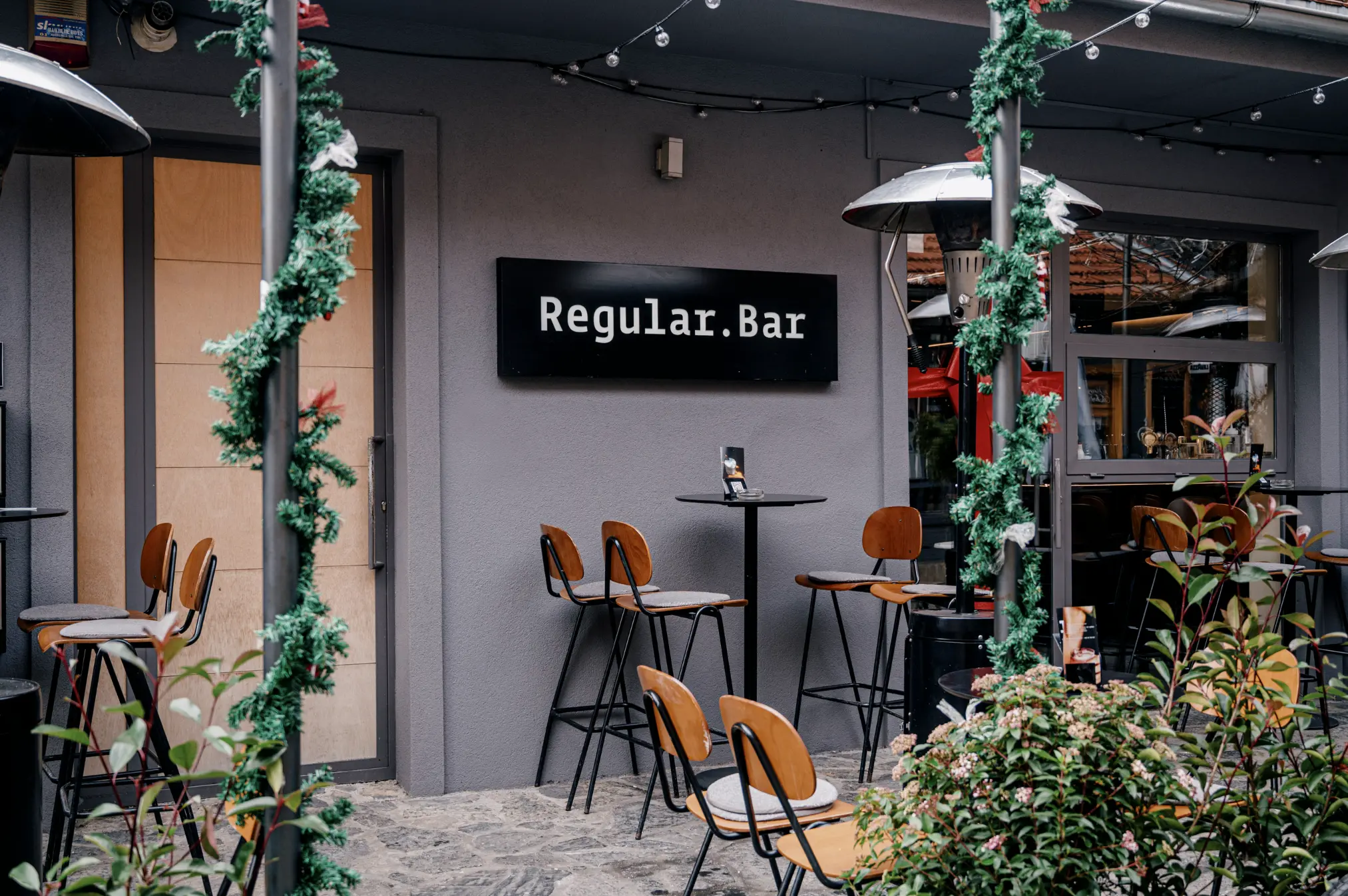 Regular bar