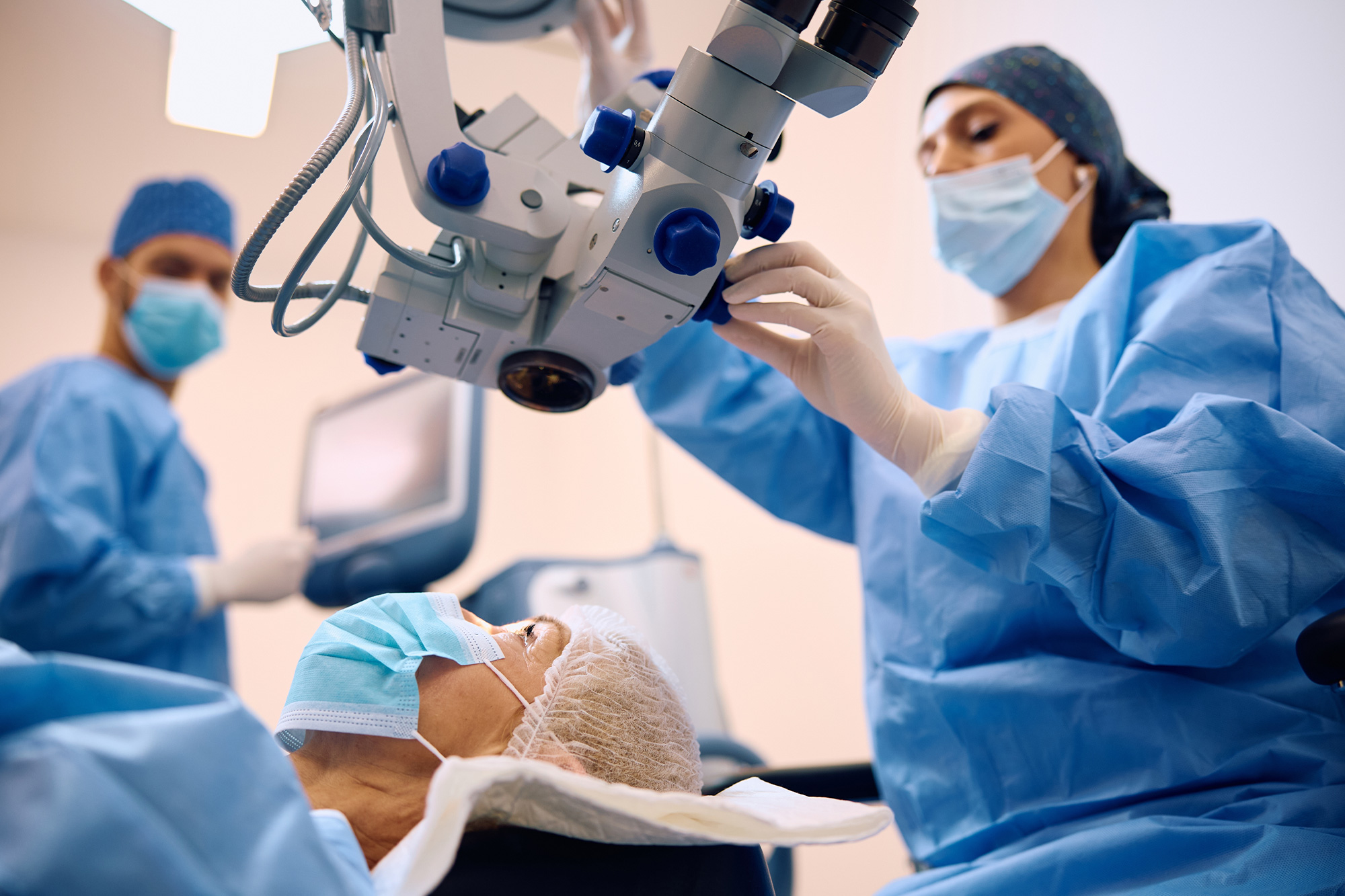 The Pros and Cons of Same-Day Bilateral Cataract Surgery