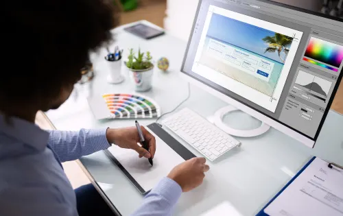 Custom Website Design vs. Template: Pros, Cons & Comparison