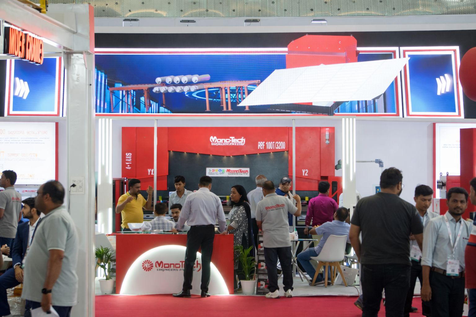 Large exhibition hall showing high footfall at immersive technology booths — India trade show