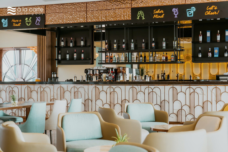 khách sạn hạ long