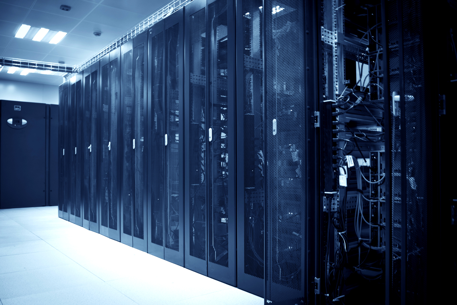 Data Centre Site Due Diligence in EMEA: Key Factors for Successful Project Delivery
