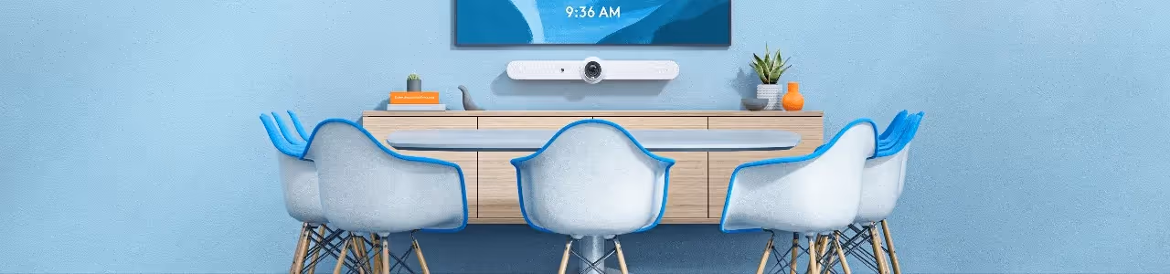 Konferenzraum mit Logitech Rally Bar