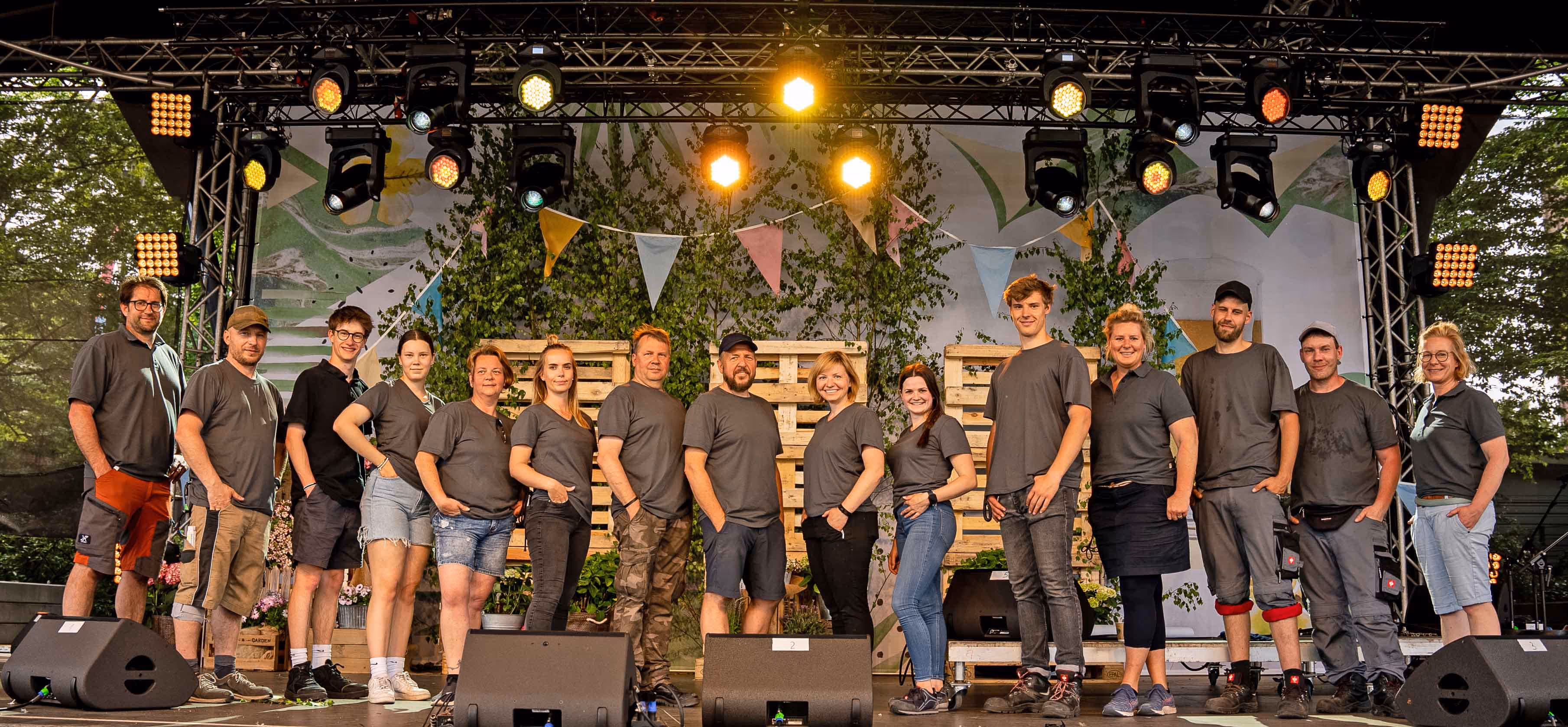 dkf Eventsolution Teamfoto bei einer Veranstaltung im Tanzbrunnen Köln