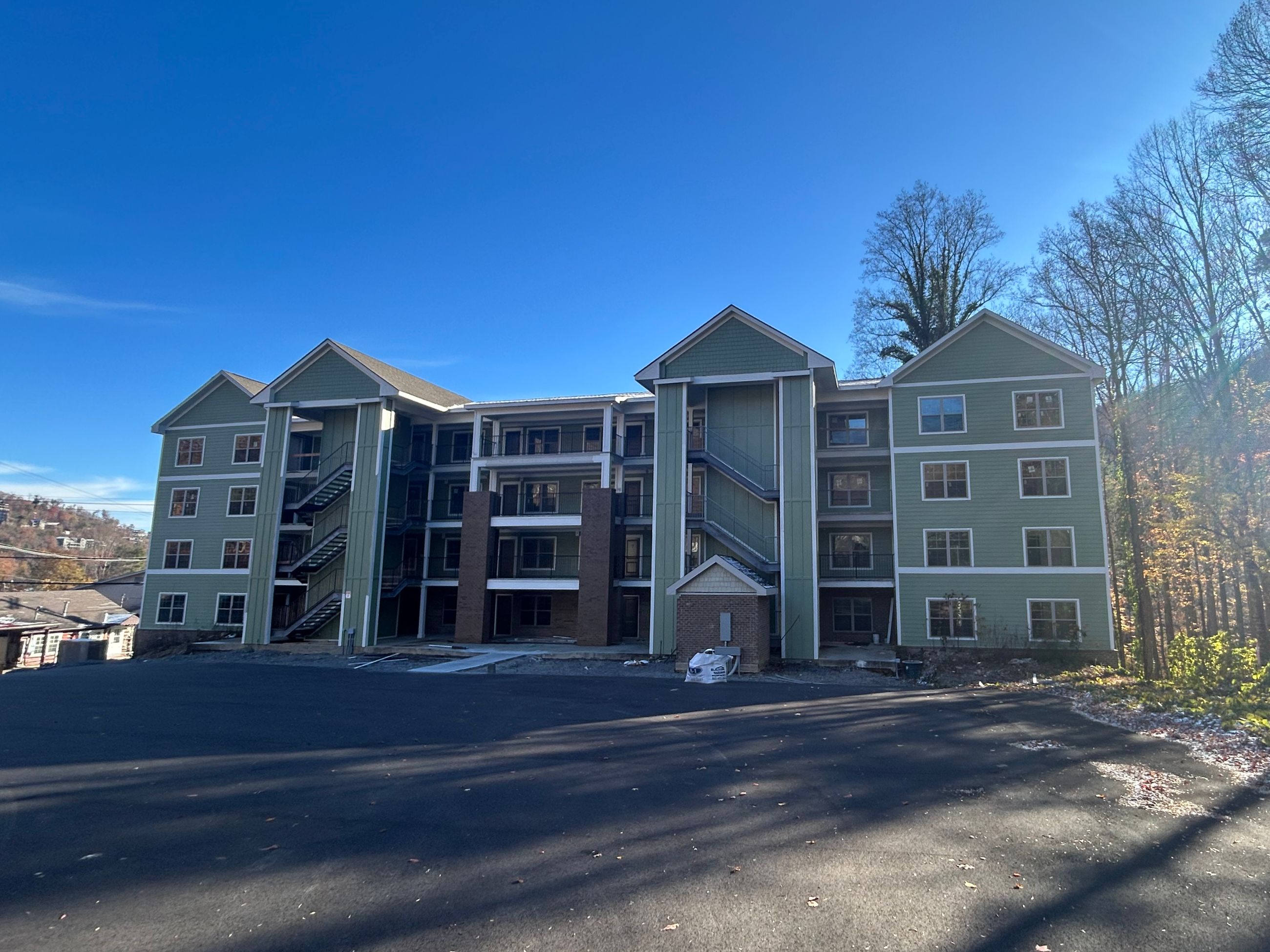 Curated visual reference: Visual Reference: Smokies Edge Downtown Condominiums