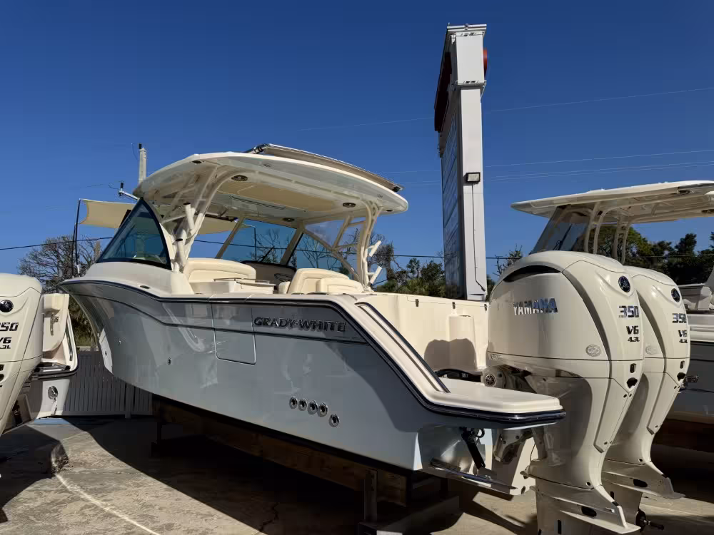 Freedom 325