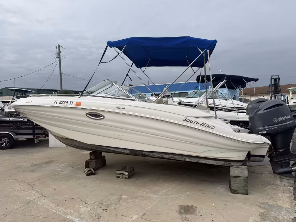 2200-boat