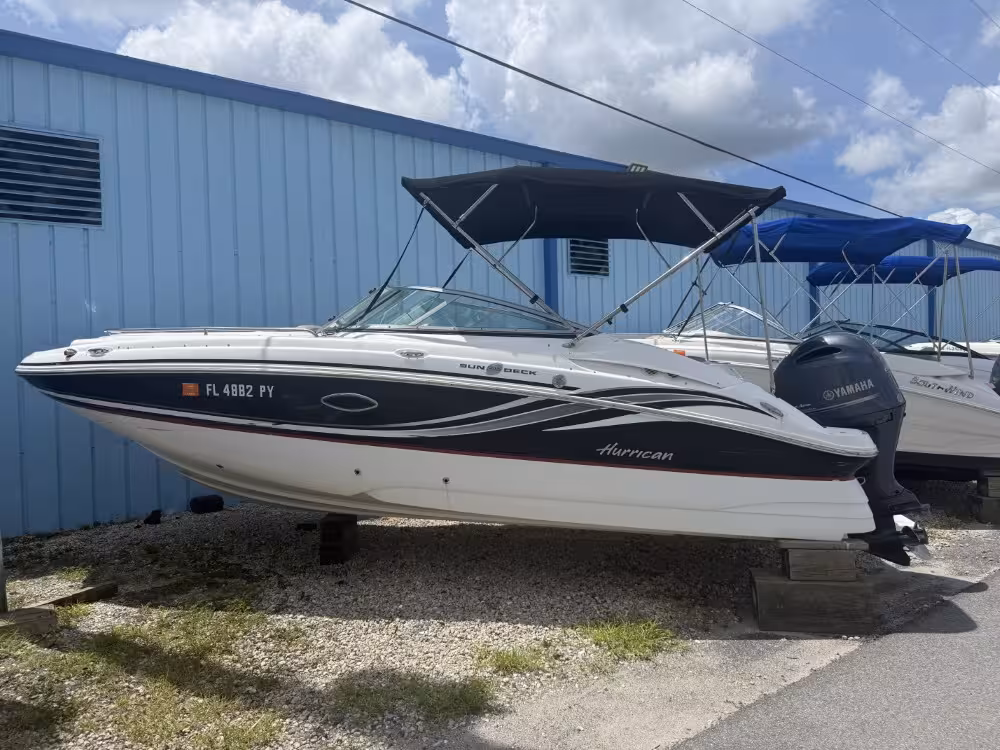 2200 SUNDECK