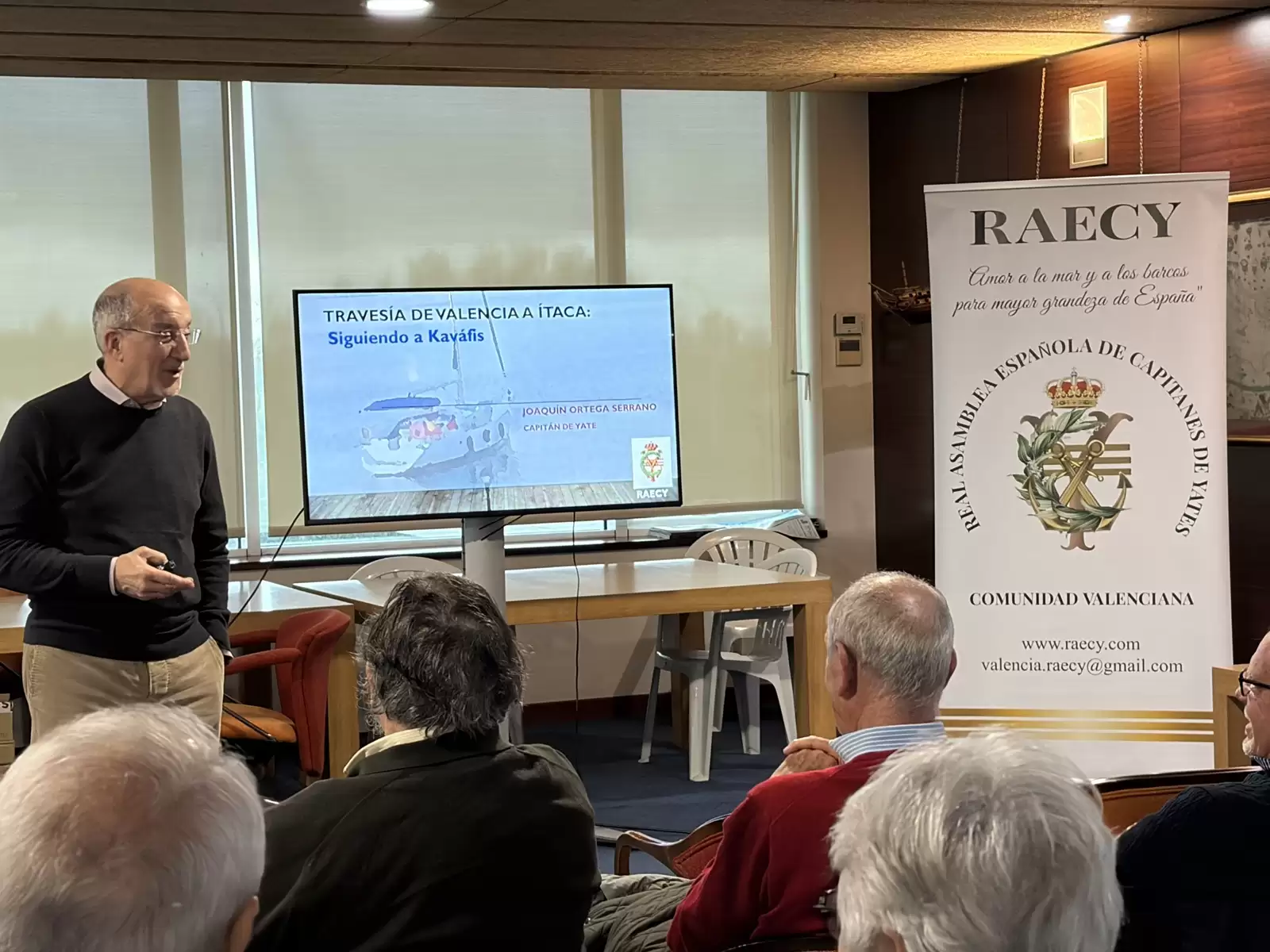 CONFERENCIA DEL CAPITAN JOAQUIN ORTEGA SOBRE SU EXPERIENCIA DE NAVEGACION