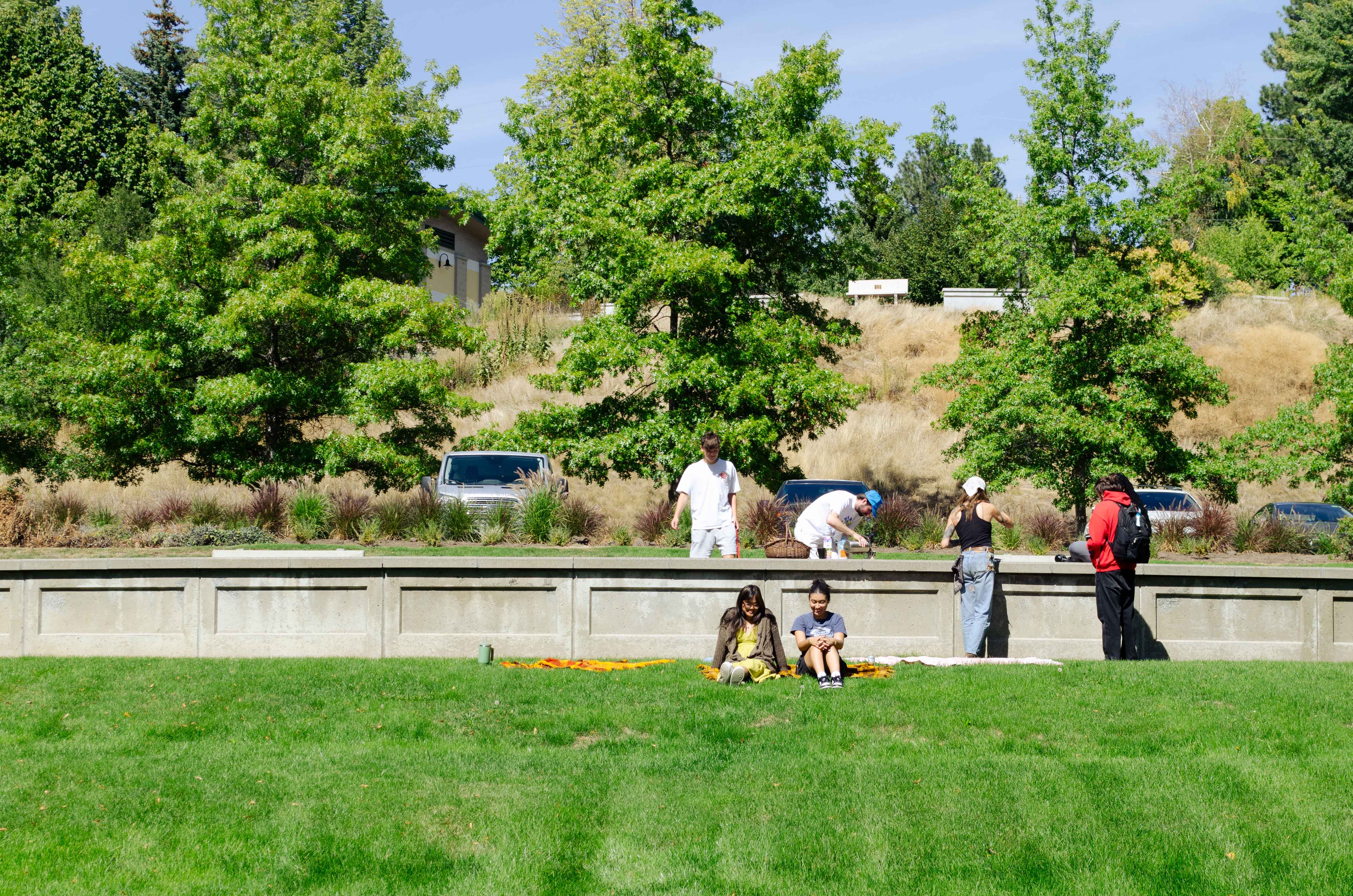 People at the gardens.