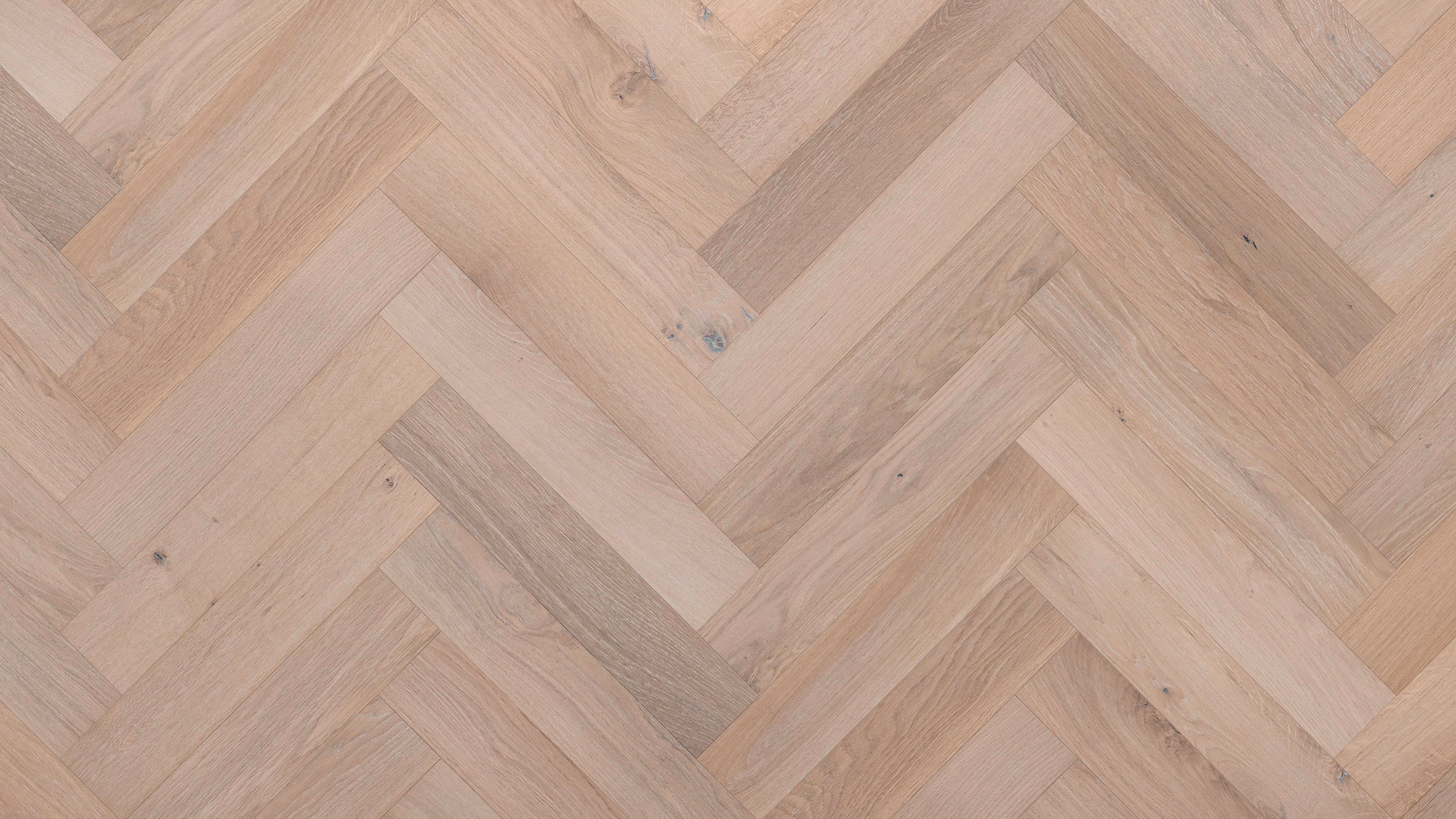  Kentwood Collection: Bespoke Herringbone Brushed Oak Coos Bay Herringbone