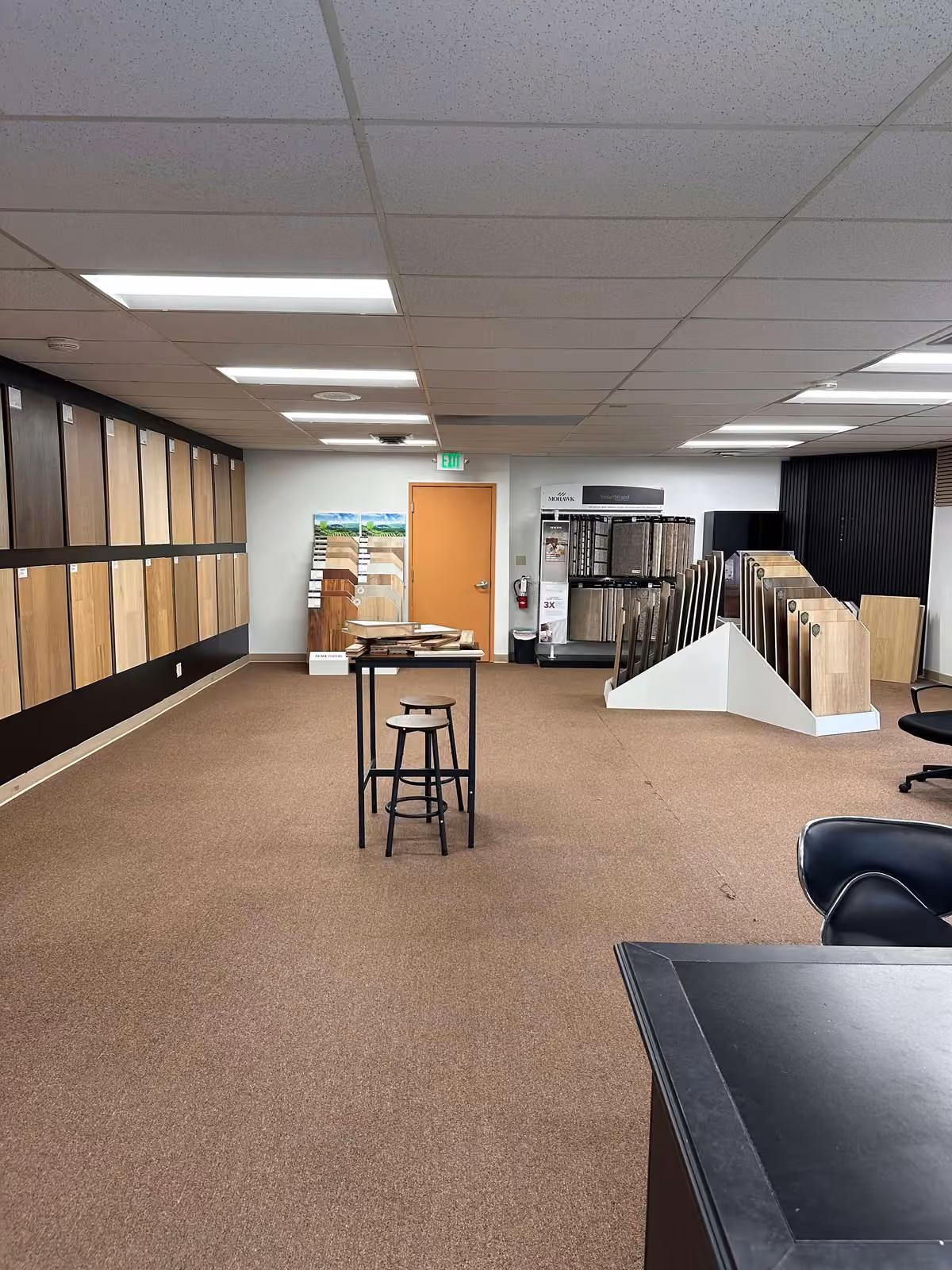 OC Flooring showroom with flooring displays
