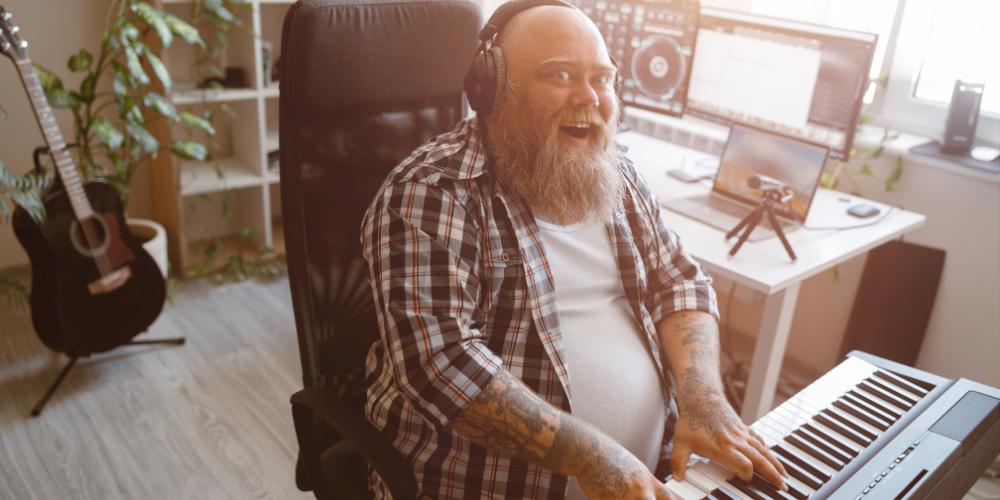 Many of us make a new year resolution, - and one that TRULY COMES TO FRUITION is taking music lessons! Visit us in Bellflower, Torrance or learn online in 2026!