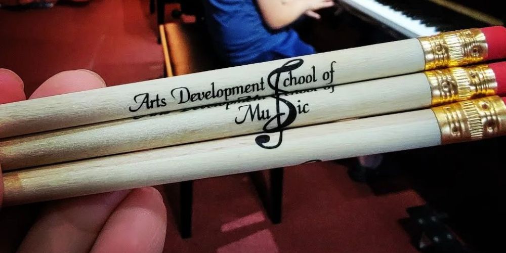 Looking for the best music lessons in Torrance? We offer expert piano, guitar, singing lessons and more for all ages! LEARN MUSIC and be part of our community!