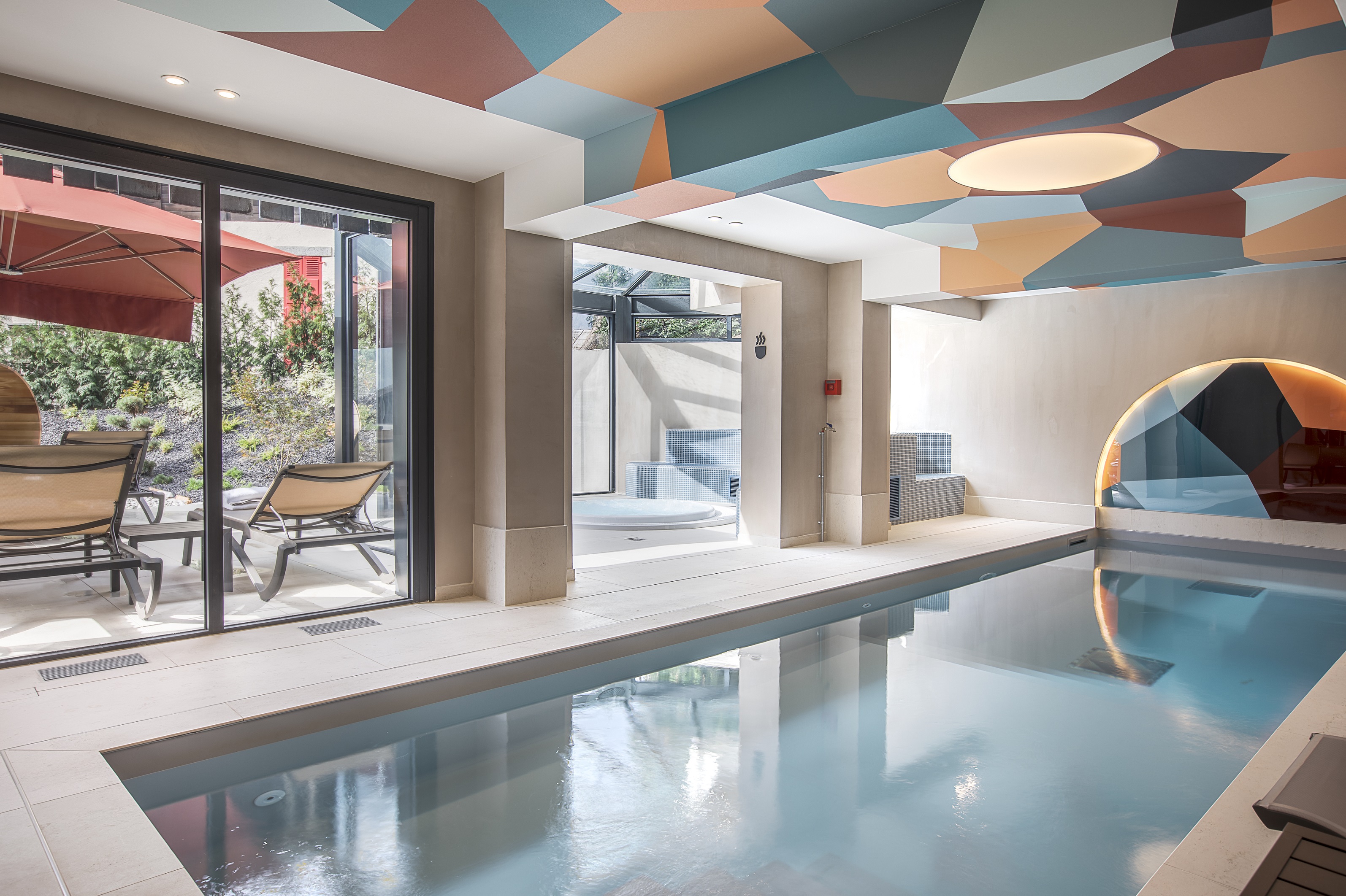 Piscine au Spa Chalet hôtel le Prieuré 4*
