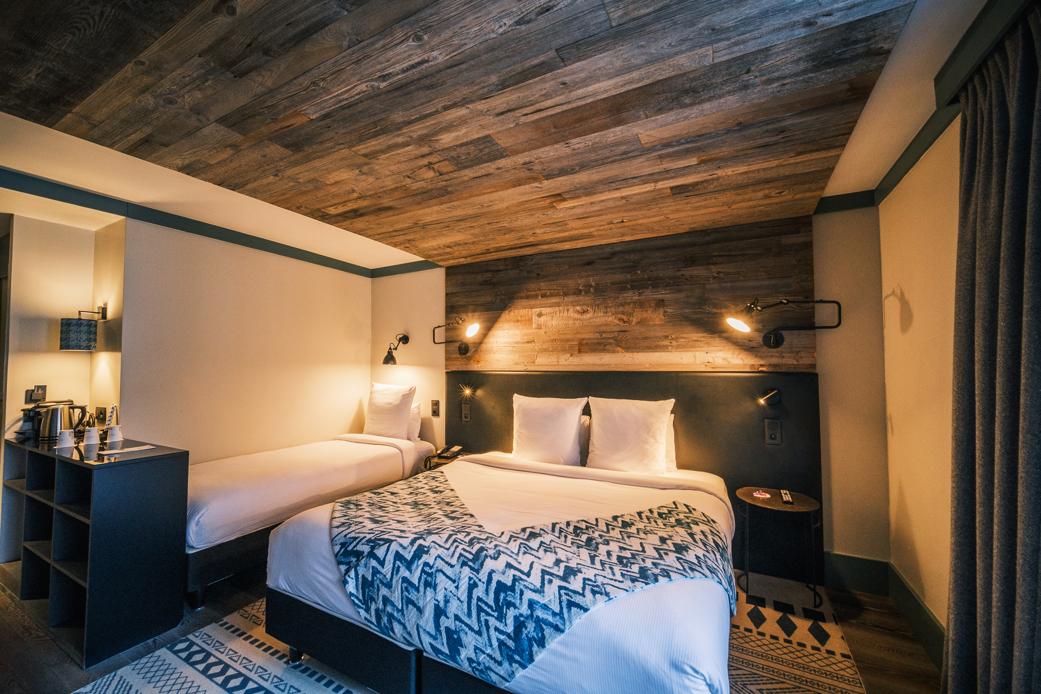 Chambre Triple vue Aiguilles / Chalet Hôtel le Prieuré Chamonix