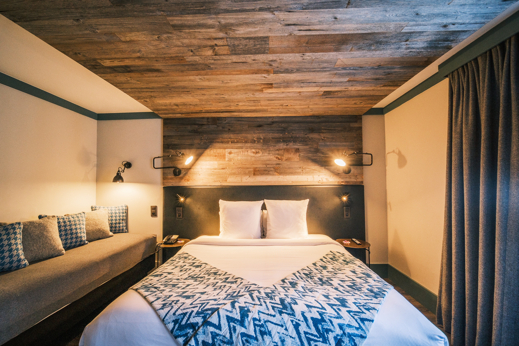 Chambre Triple vue Aiguilles / Chalet Hôtel le Prieuré Chamonix