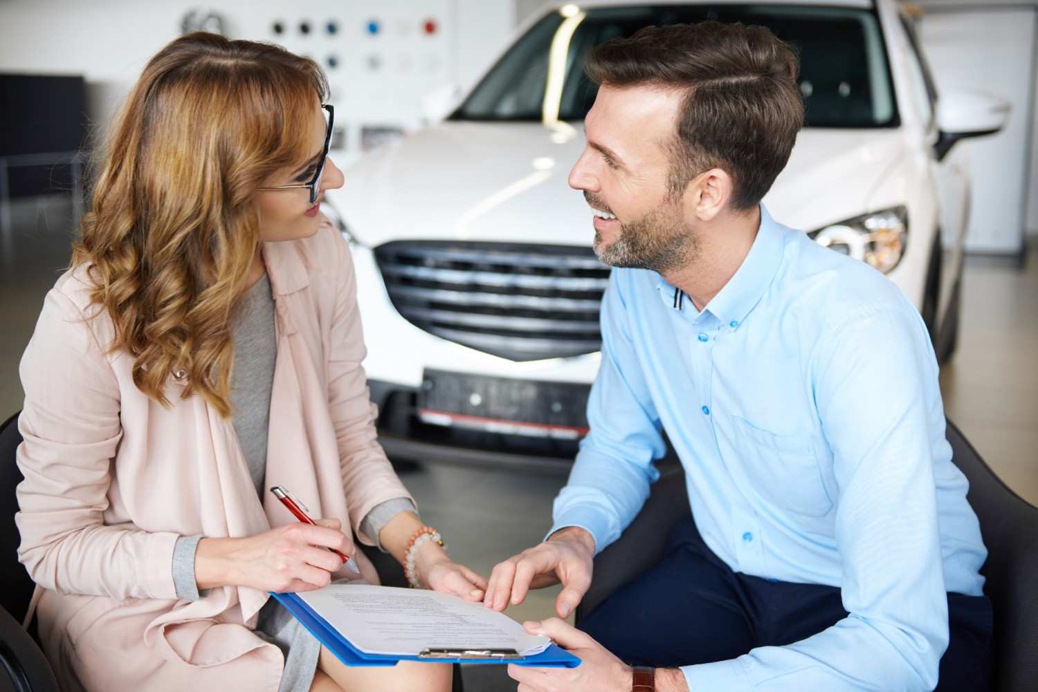A Business Owner’s Checklist for Hiring Commercial Auto Insurance Brokers