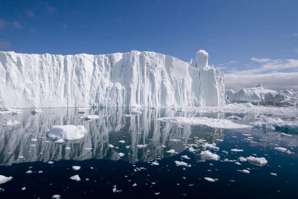 Arctic sea ice shrinks to second-lowest level on record