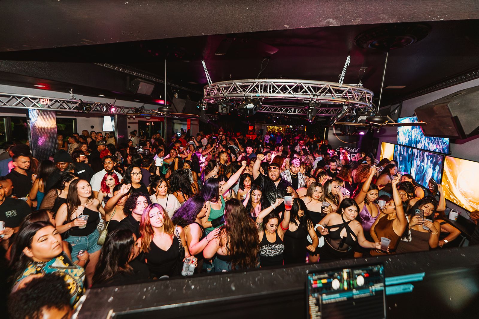 Club Encore photo