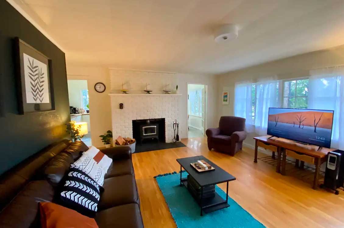 Living room at eastsound couples