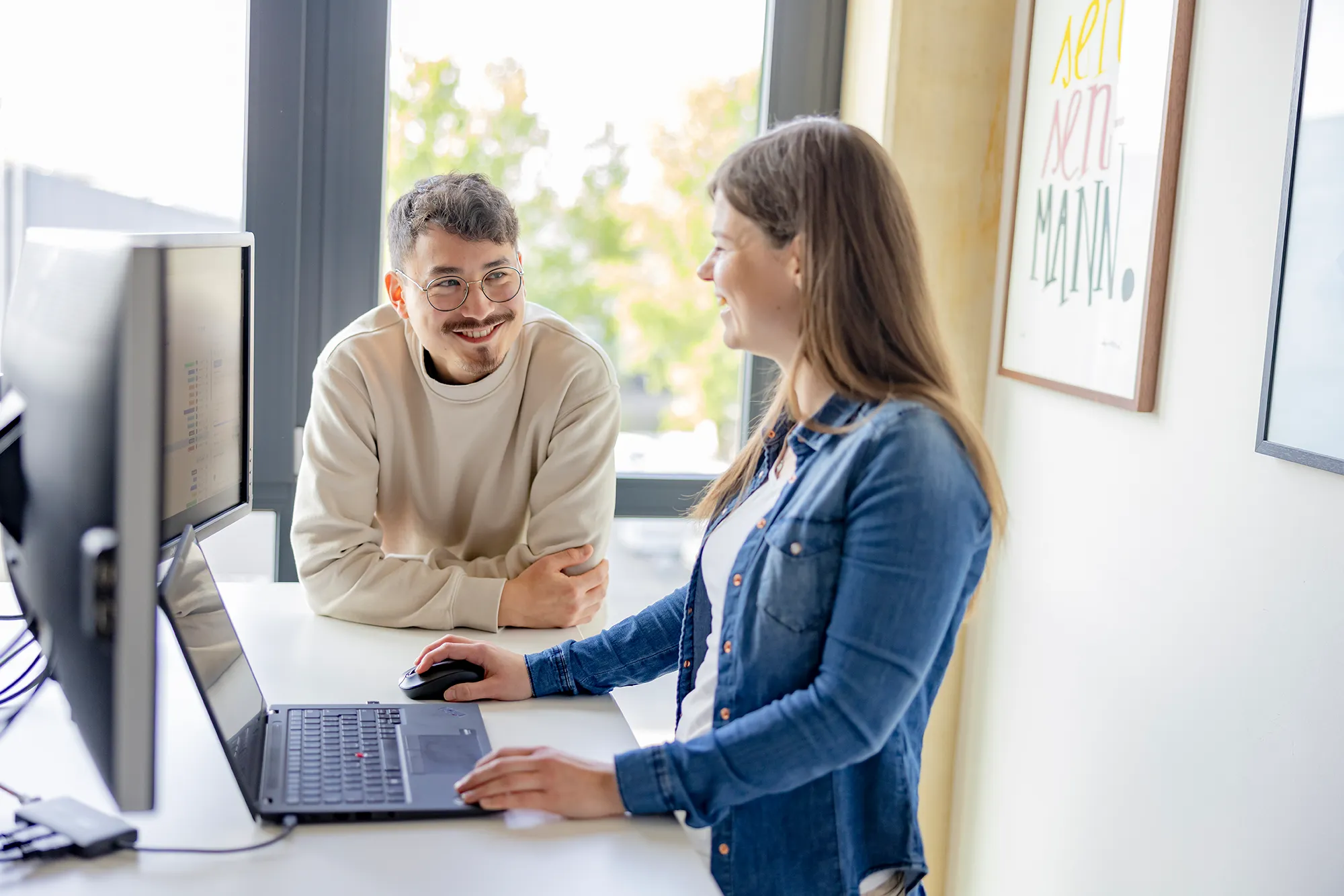 MACH besteht aus vier Komponenten: Microservices, API-first, Cloud-native und Headless.