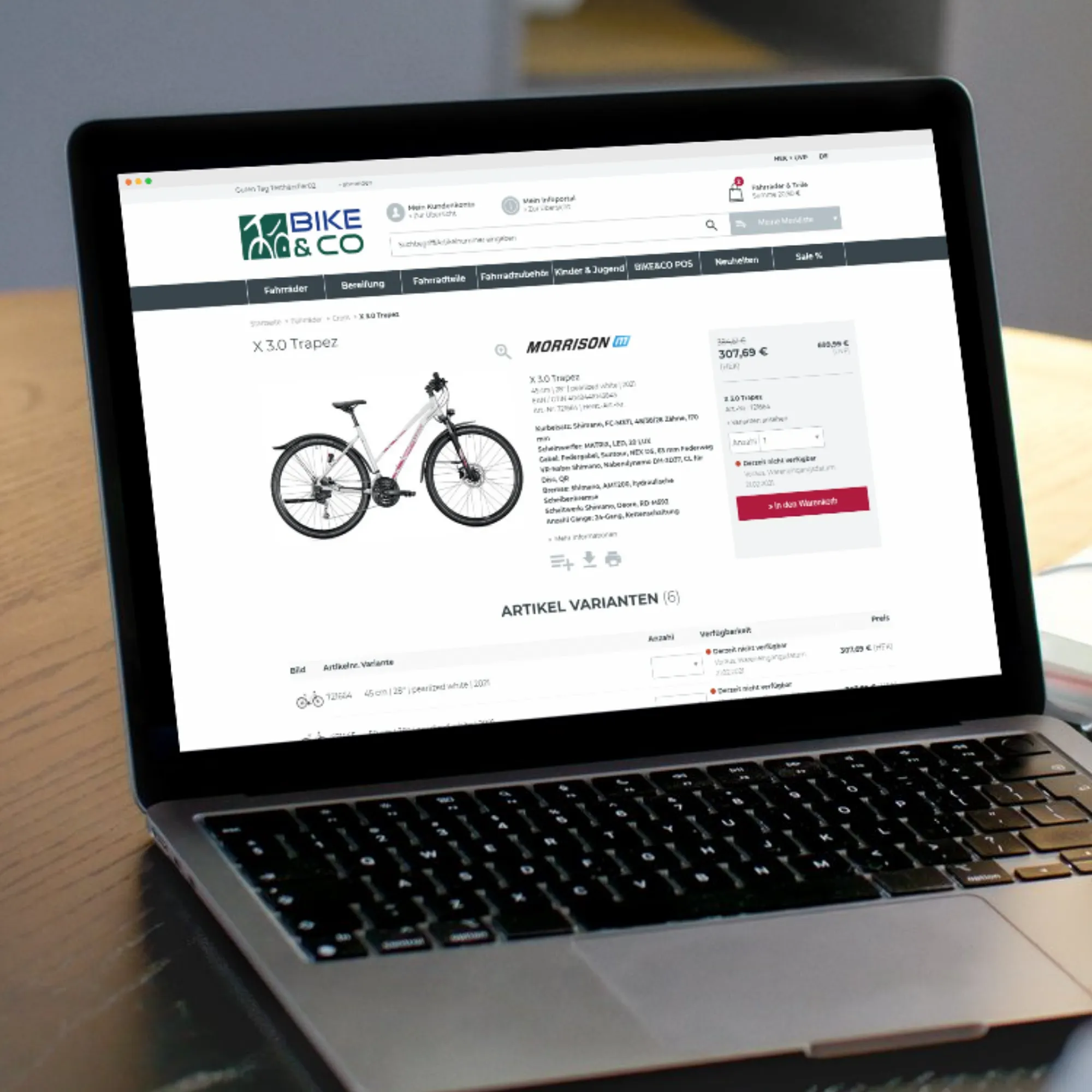 Die Website von Bike&Co auf einem Laptop