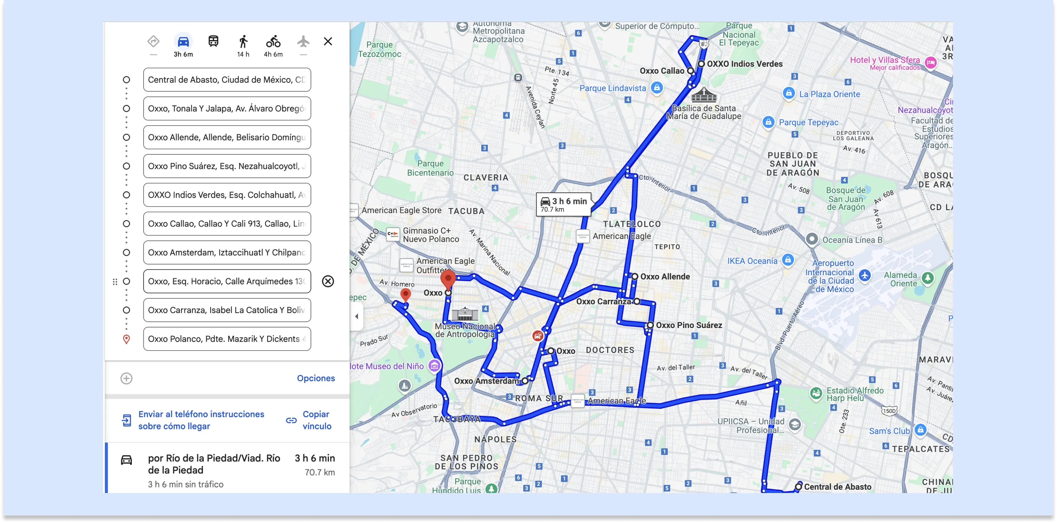 Panel de rutas y pantalla de mapa de Google Maps que muestran una lista completa de diez destinos, con una línea de ruta azul que los conecta en el orden en que se ingresaron.