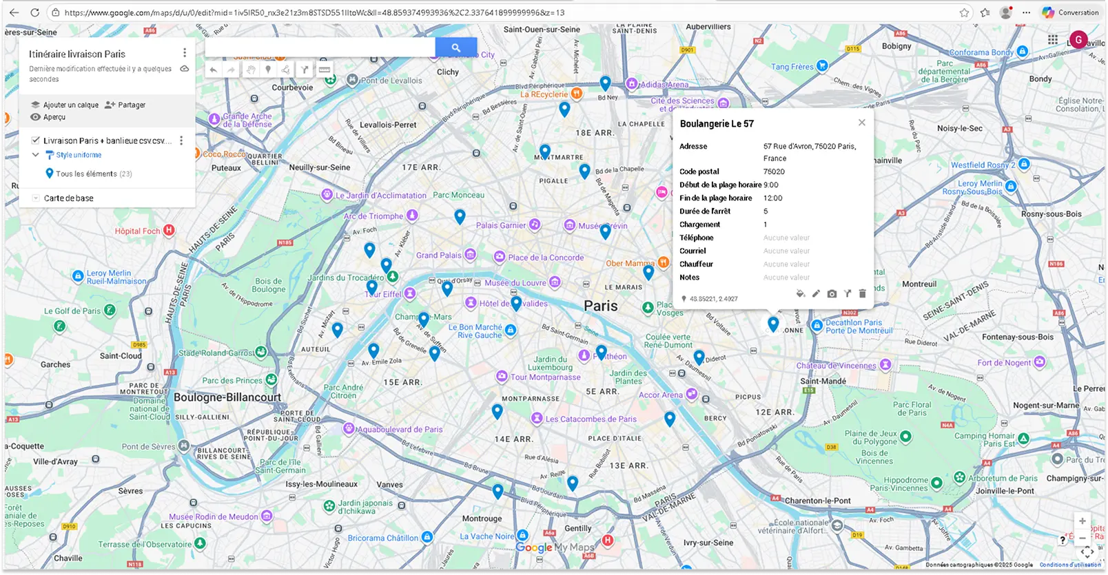 Capture d'écran de la fiche d'informations qui s'affiche lorsque vous cliquez sur un marqueur de lieu Google My Maps, affichant toutes les informations importées depuis la feuille de calcul.