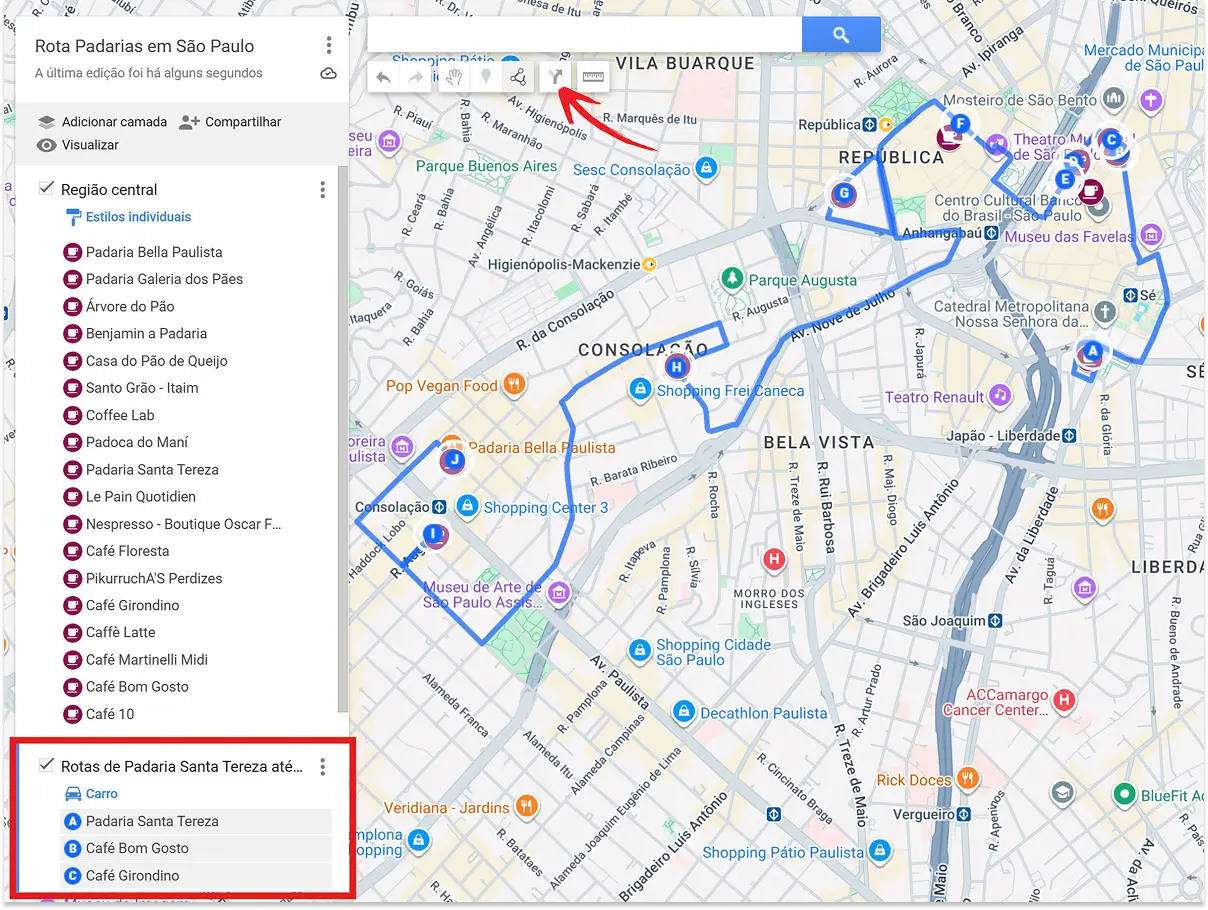 Captura de tela inteira do My Maps com destaque para uma rota de 10 paradas.