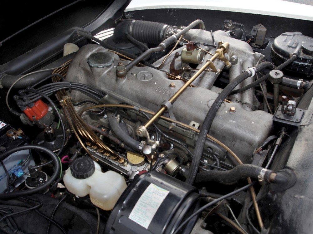 Moteur de Mercedes Pagode 230 SL