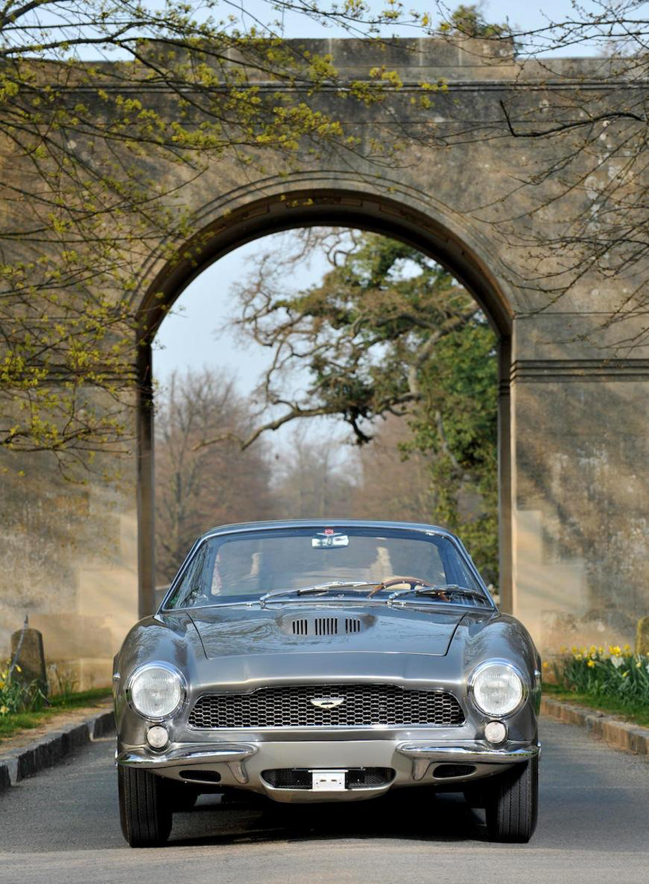 ASTON MARTIN DB4 GT