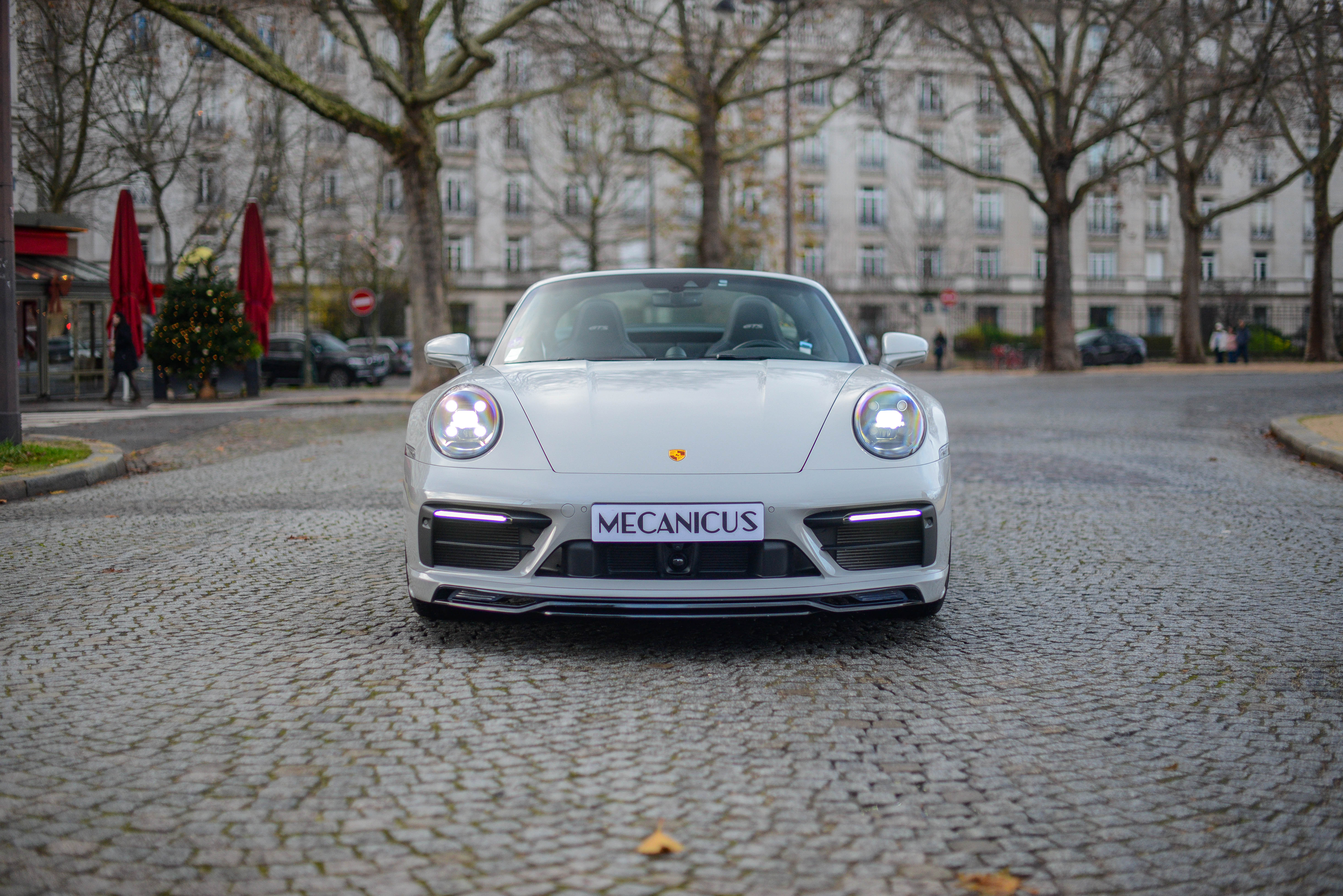 Porsche 992 Targa 4 GTS *Gris Craie*