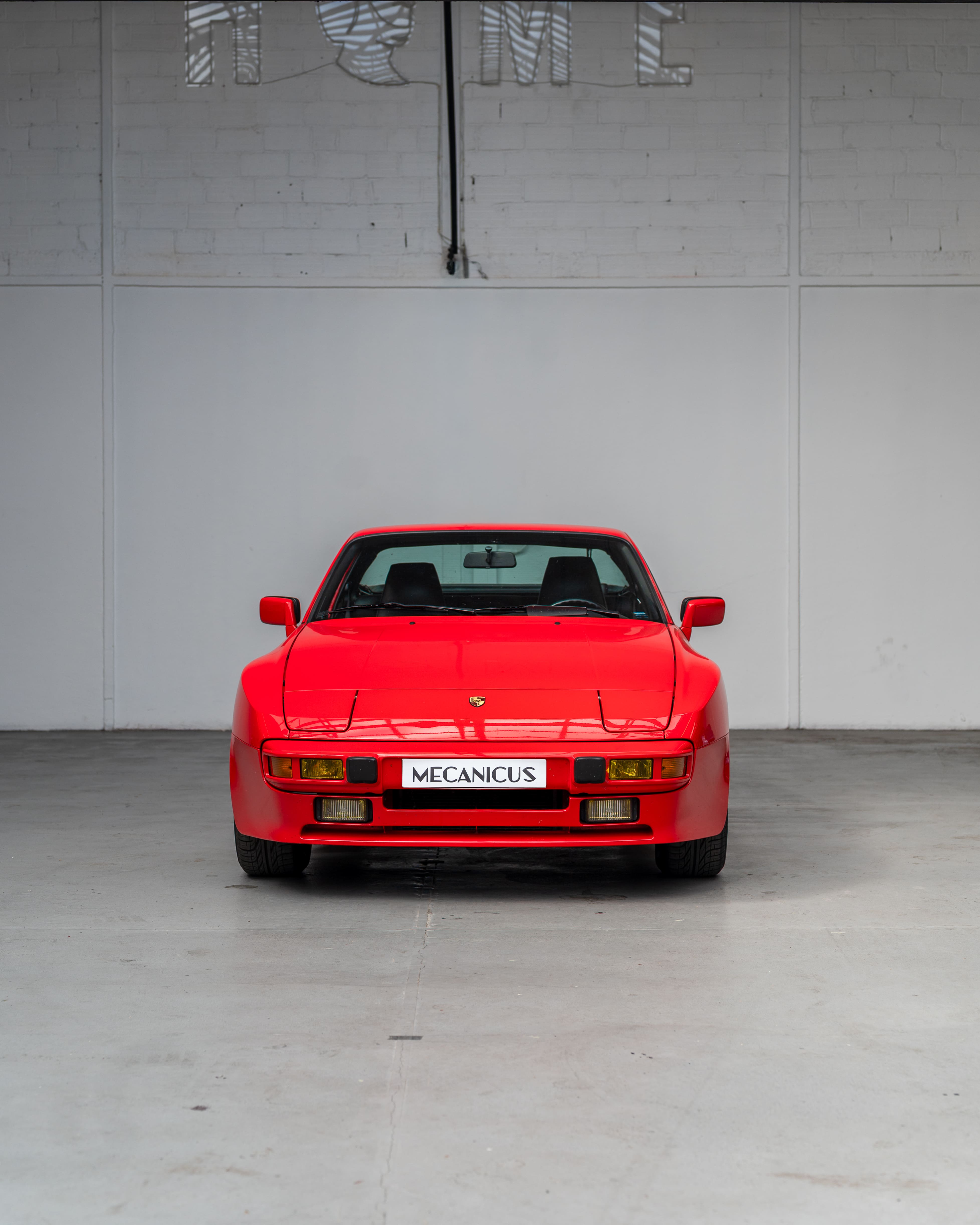 Porsche 944S *French-delivered / Low mileage / Indian Red*