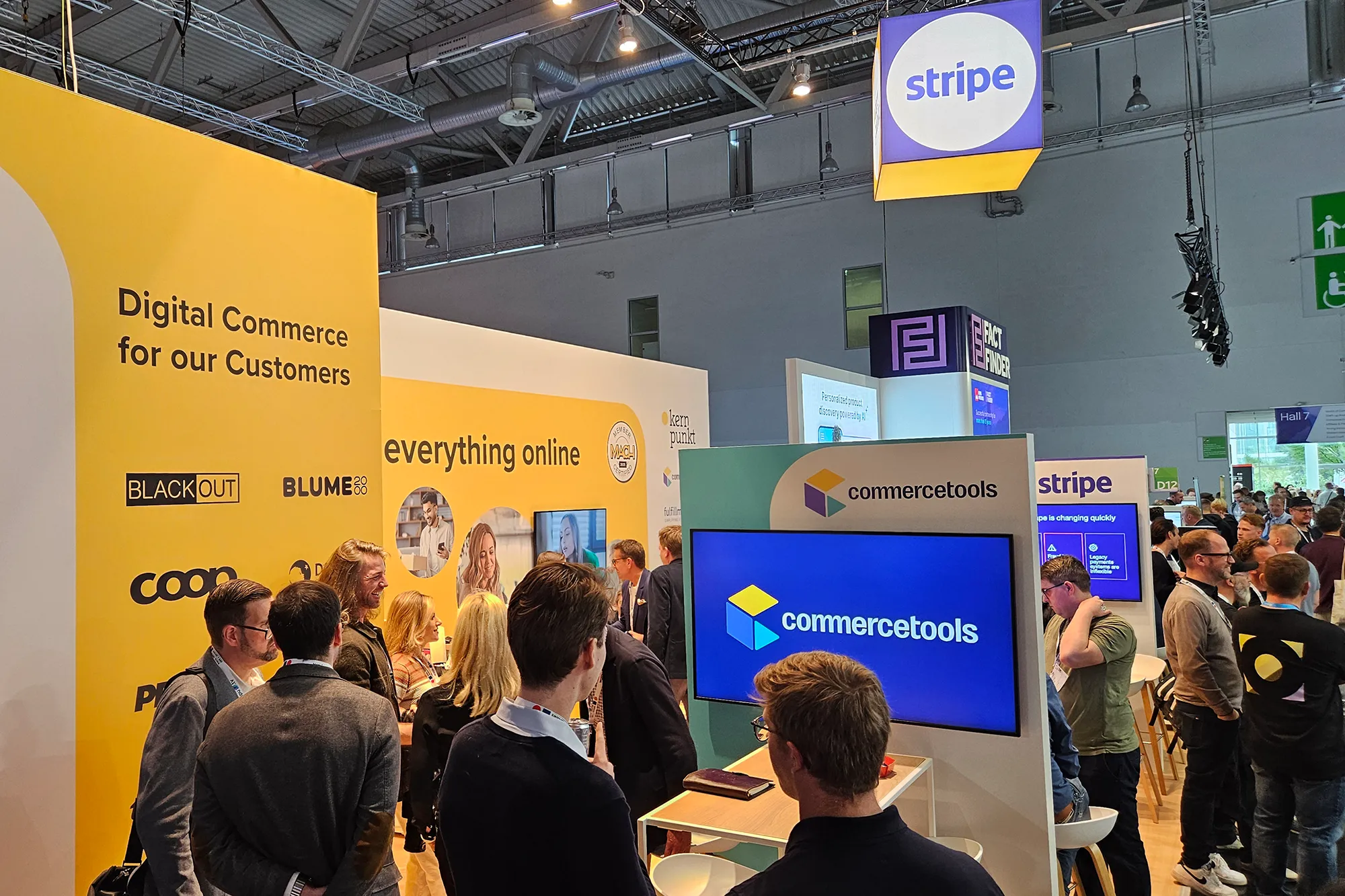 Viel Andrang am Stand von kernpunkt und seinen Partnern commercetools, fulfillmenttools, Algolia und Stripe.