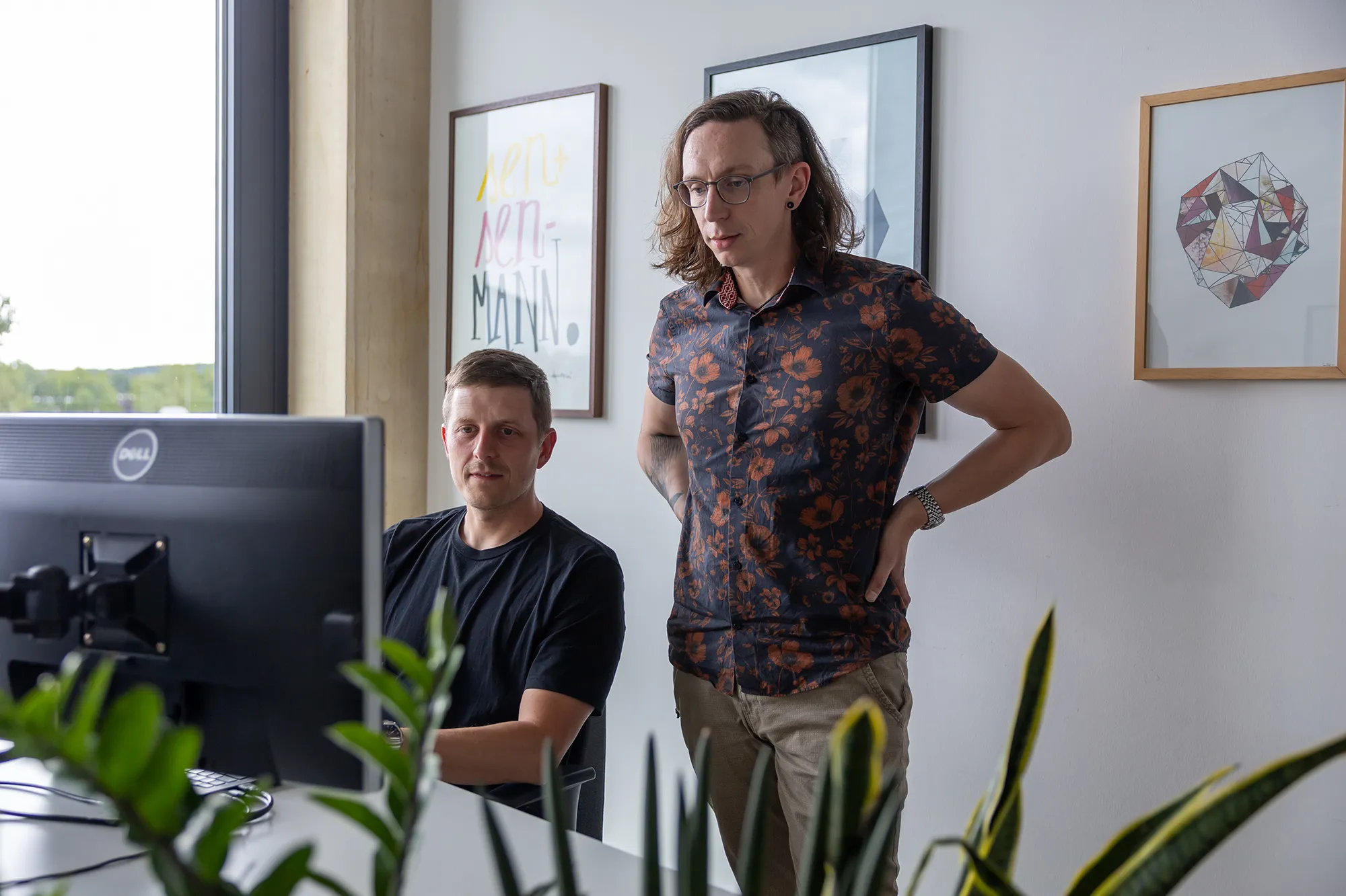 Unsere beiden Solution Architects tauschen sich zu einem Medusa.js Projekt aus.