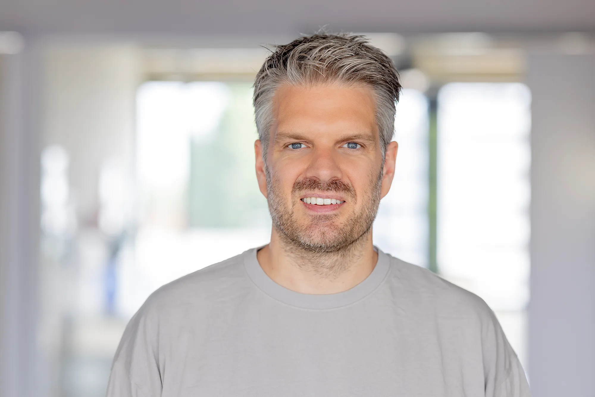 57 Prozent nutzen AI-Assistenten beim Online-Shopping