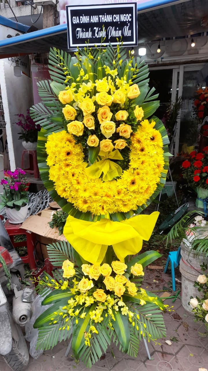 đặt hoa viếng đám tang