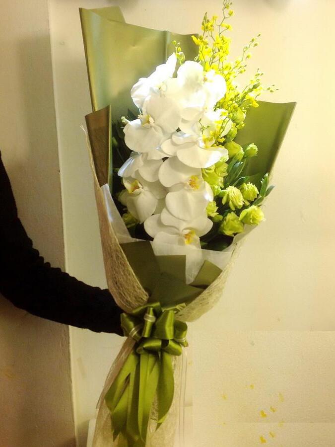bó hoa lan đẹp tặng sinh nhật