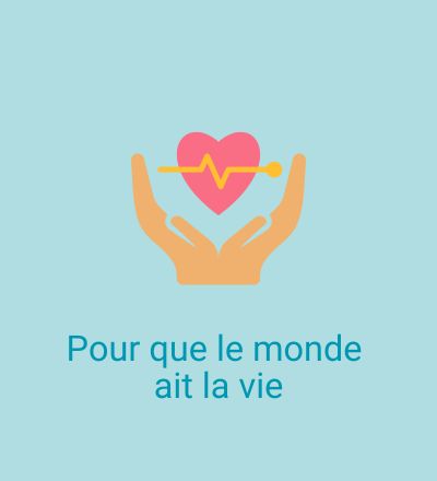 des mains qui soutiennent un cœur indiquant que la vie bat