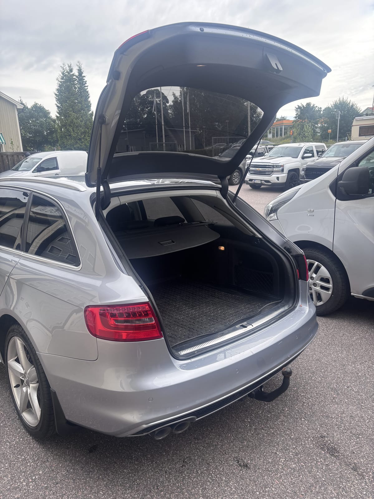 Audi A4 Avant 2.0 TDI DPF quattro Alpine Edition, Sport Plus